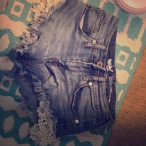 High rises jean shorts